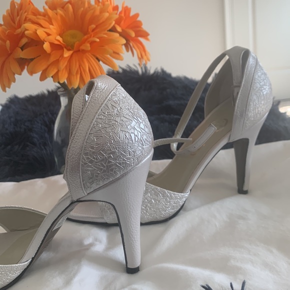 Colombian Heel - Picture 4 of 8